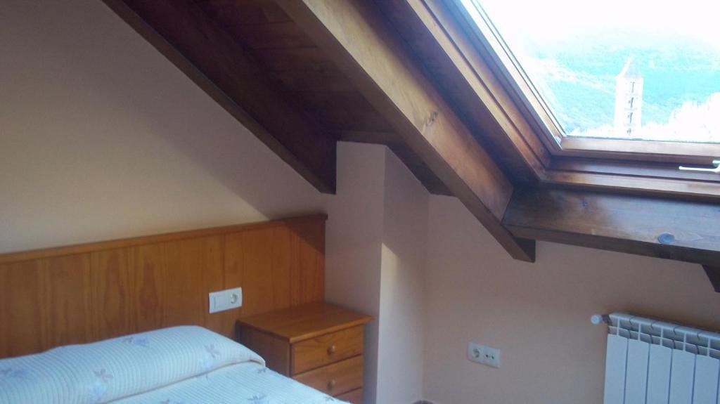 Hostal Pernalle Erill la Vall Bilik gambar