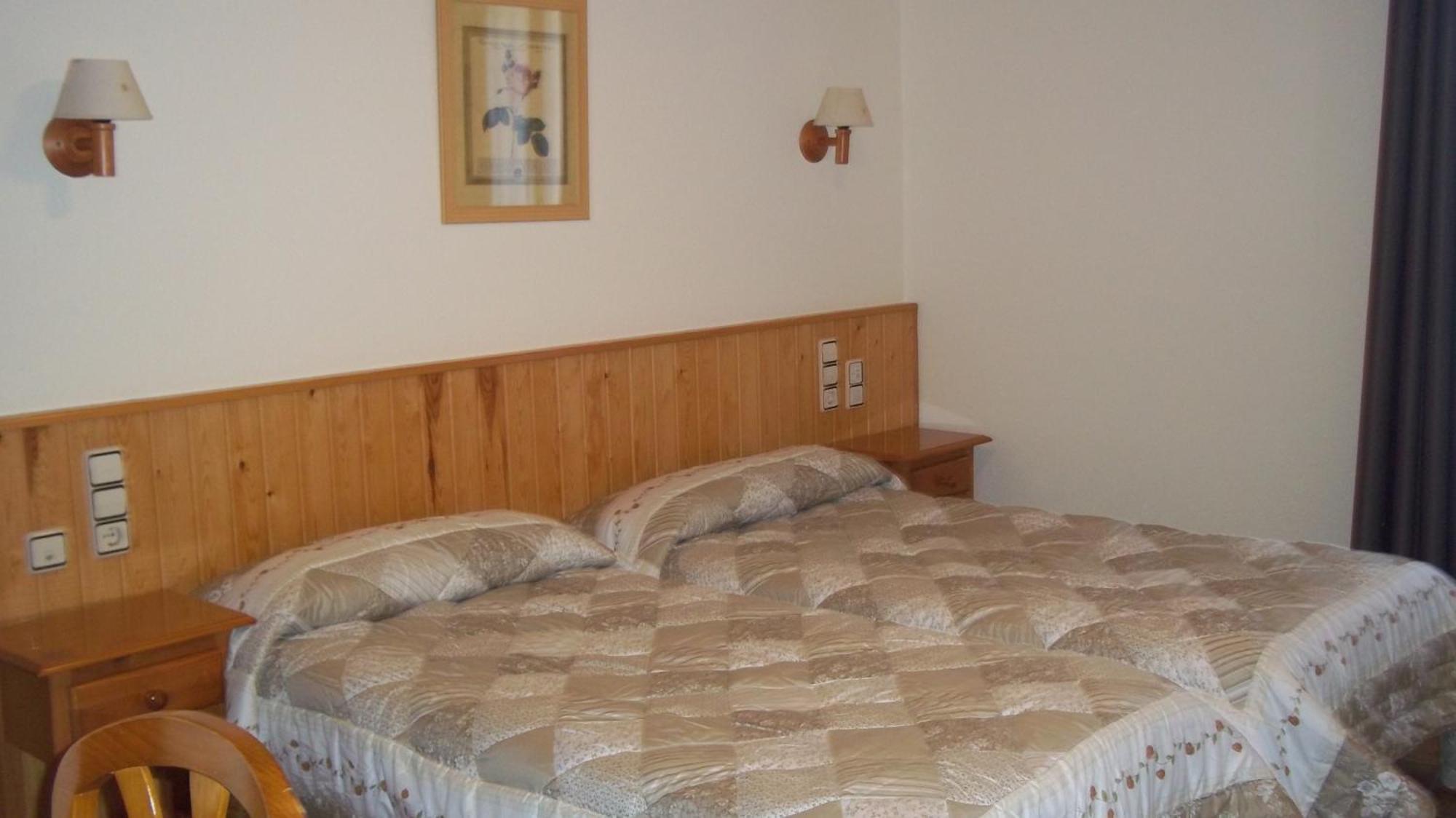 Hostal Pernalle Erill la Vall Luaran gambar