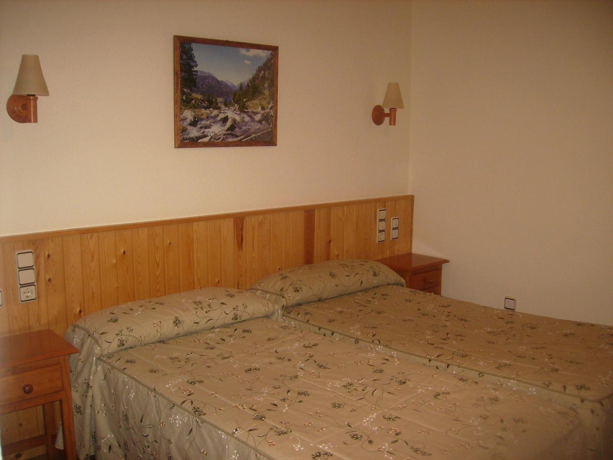 Hostal Pernalle Erill la Vall Luaran gambar