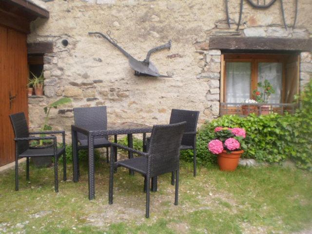 Hostal Pernalle Erill la Vall Luaran gambar