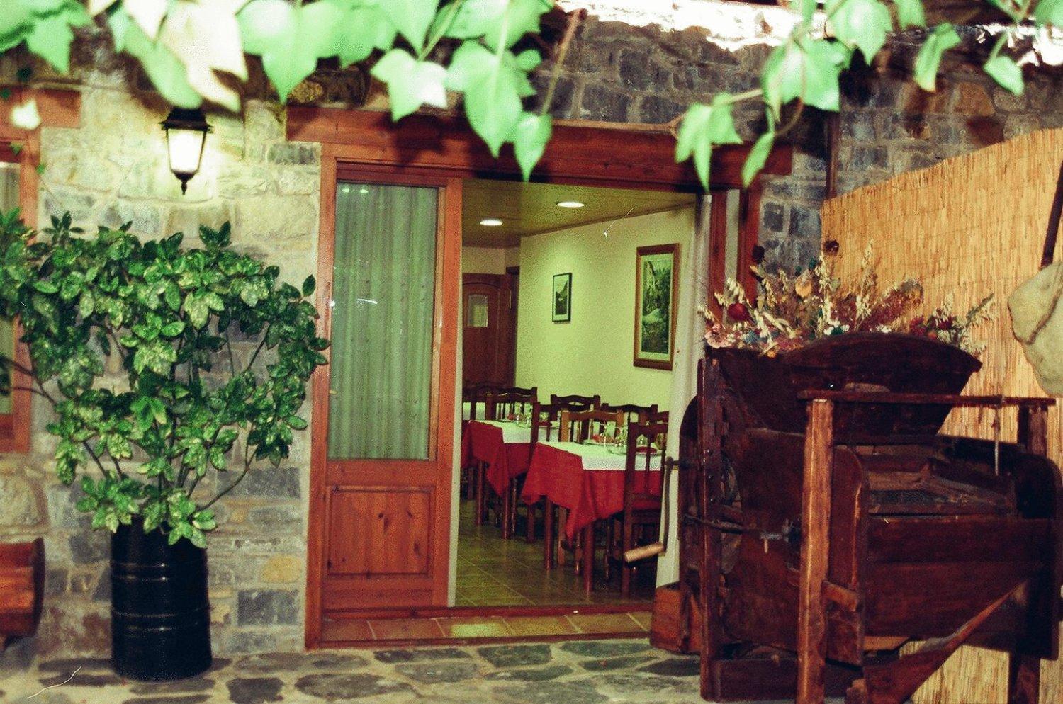 Hostal Pernalle Erill la Vall Luaran gambar