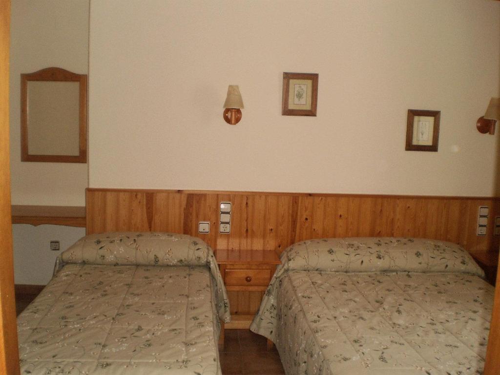 Hostal Pernalle Erill la Vall Luaran gambar